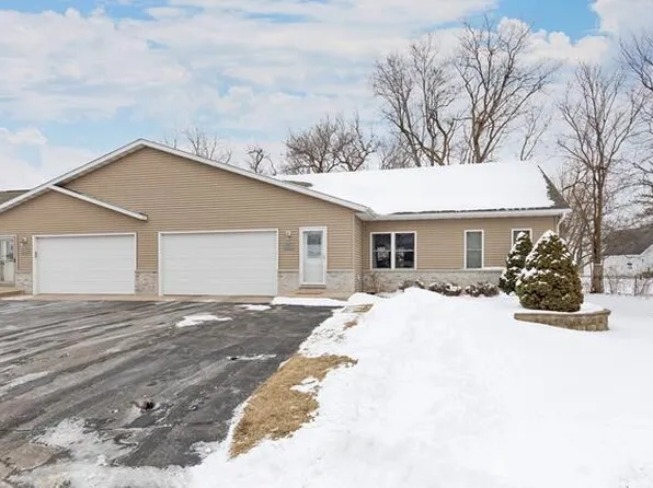 1011 Edgewater ROAD, Fort Atkinson, WI 53538