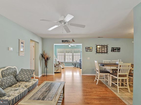 4th image of 352 Peachtree Ln