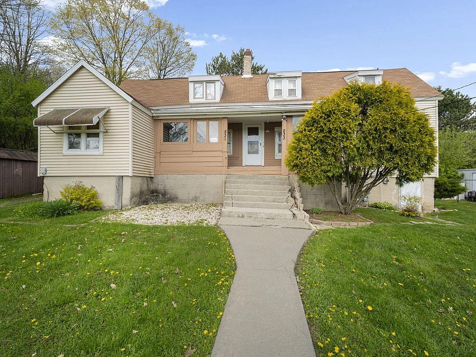 1st image of 831 N Silverbrook DRIVE
