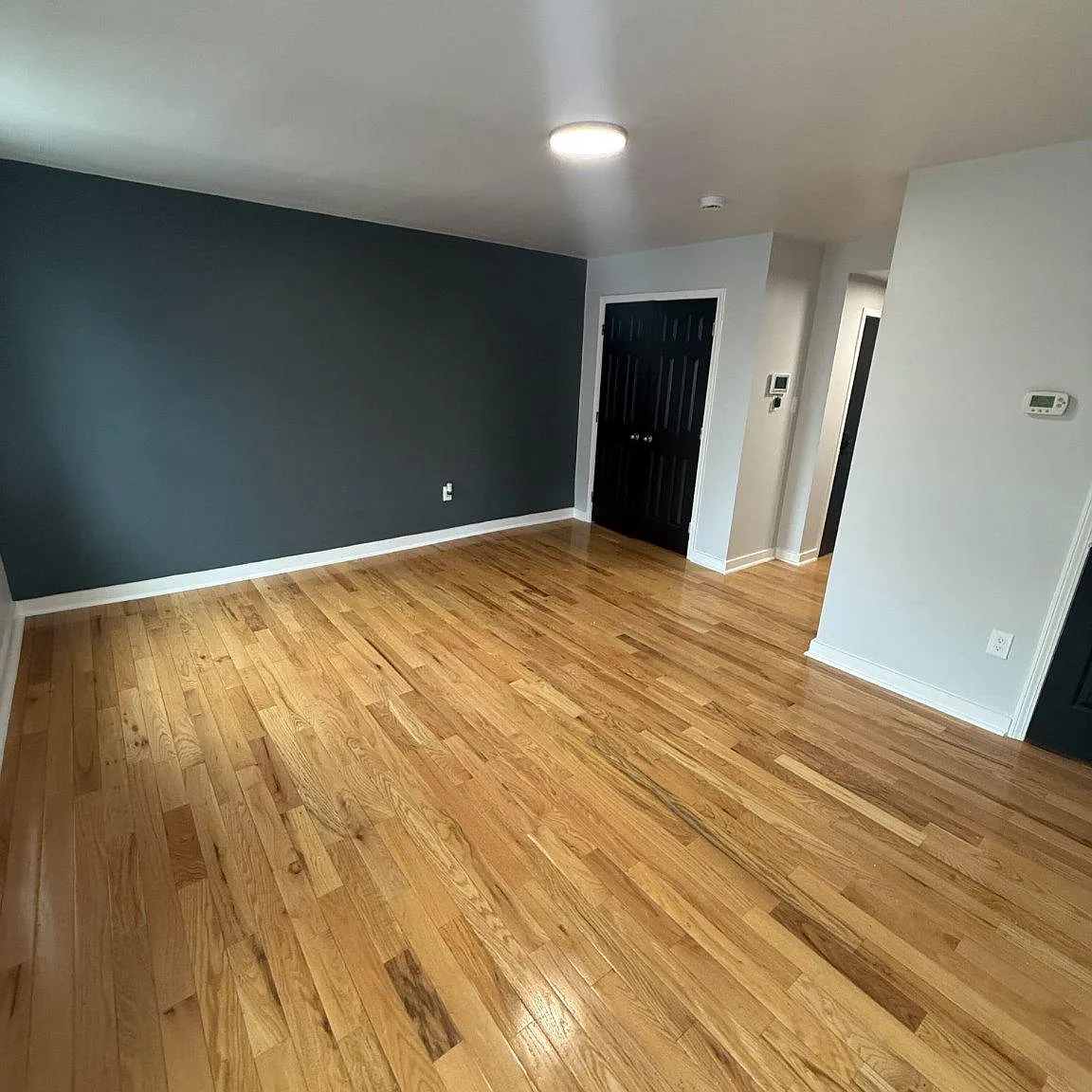 2 bed, 1.0 bath, 832 sqft, $2,100 — Photo 4