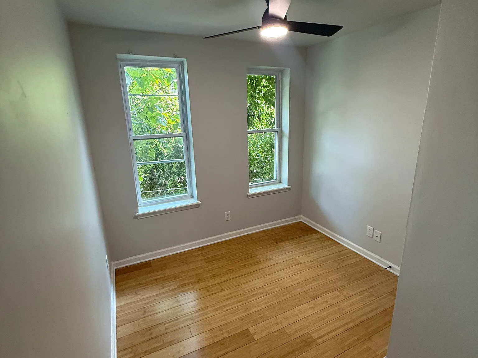 3 bed, $1,400 — Photo 4