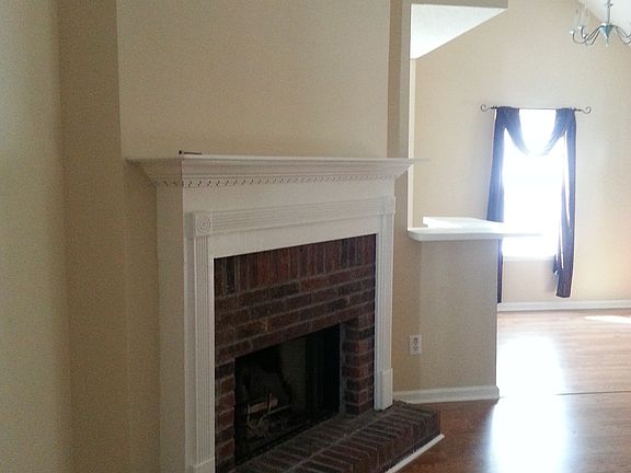 2nd image of 627 N Fairfield Dr
