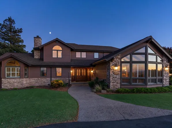 1901 Mountain View Avenue, Petaluma, CA 94952