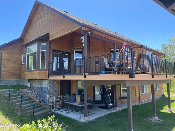 1300 Hillside Loop Rd, Afton, WY 83122