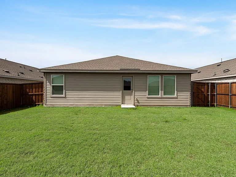 14112 Hammersmith St — Photo 19