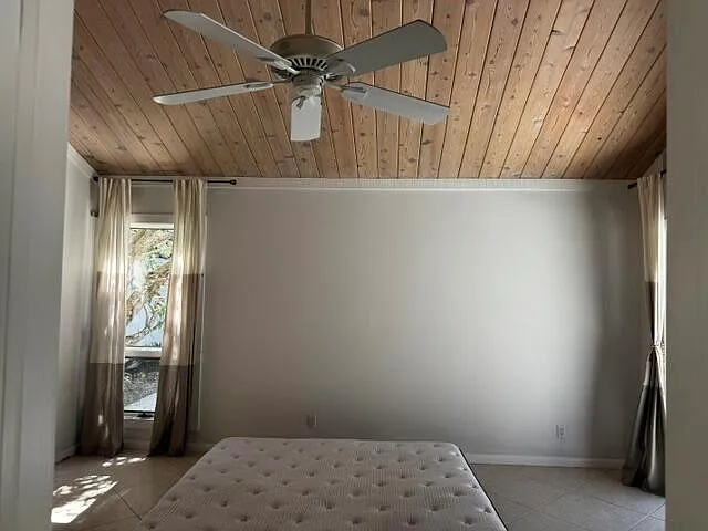 112 E Coral Fish Ln — Photo 18