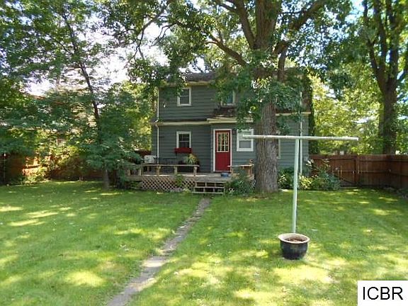 2nd image of 717 NE 3rd Ave