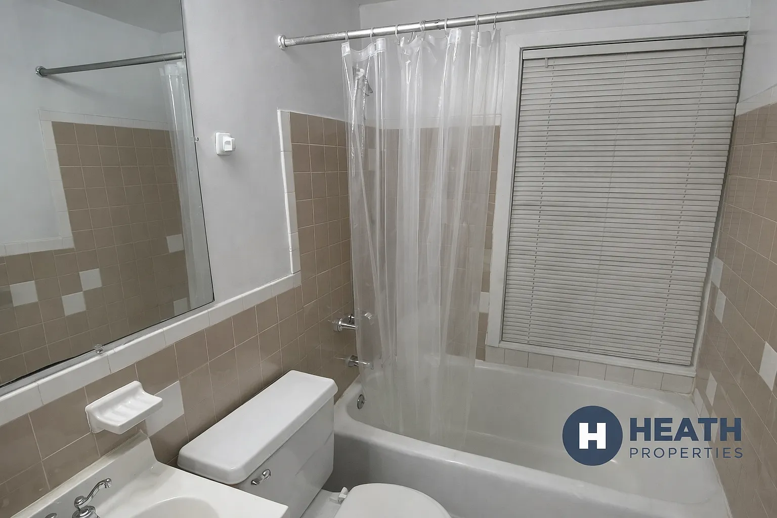28 South Huntington Ave. Apartments — Photo 2