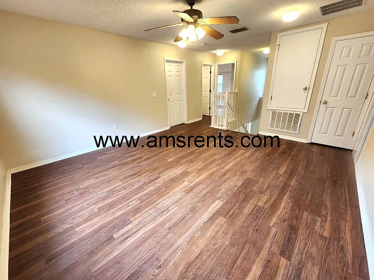 4036 Meadowlark Dr — Photo 25