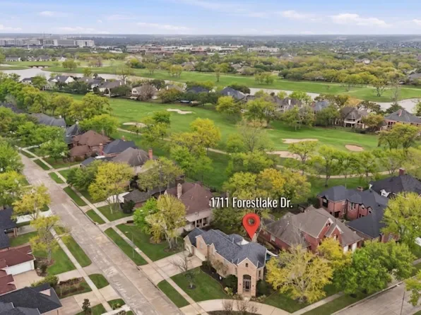 1711 Forestlake Dr, Sugar Land, TX 77479
