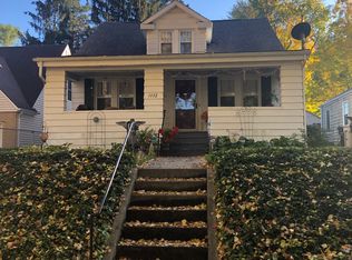 1132 E Victoria St, South Bend, IN 46614