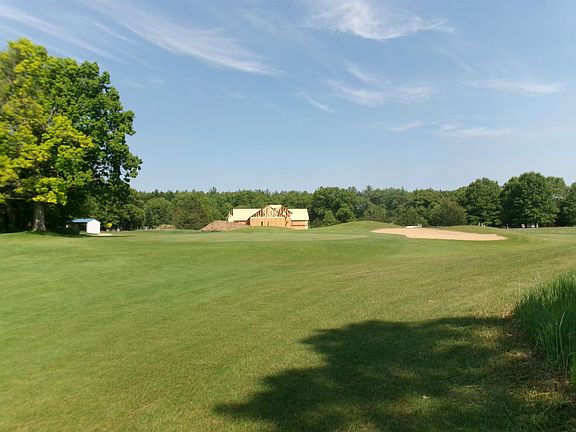 3rd image of 71 Deerpath Dr