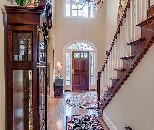 3rd image of 164 N Berwick Ln