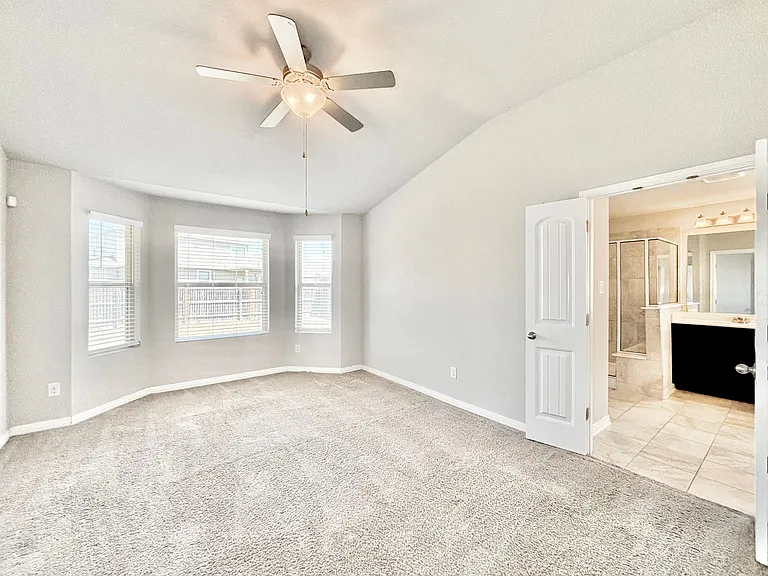 6818 Hanover Stone — Photo 6
