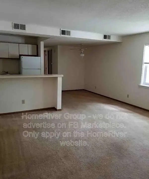 1646 Towne Dr #C