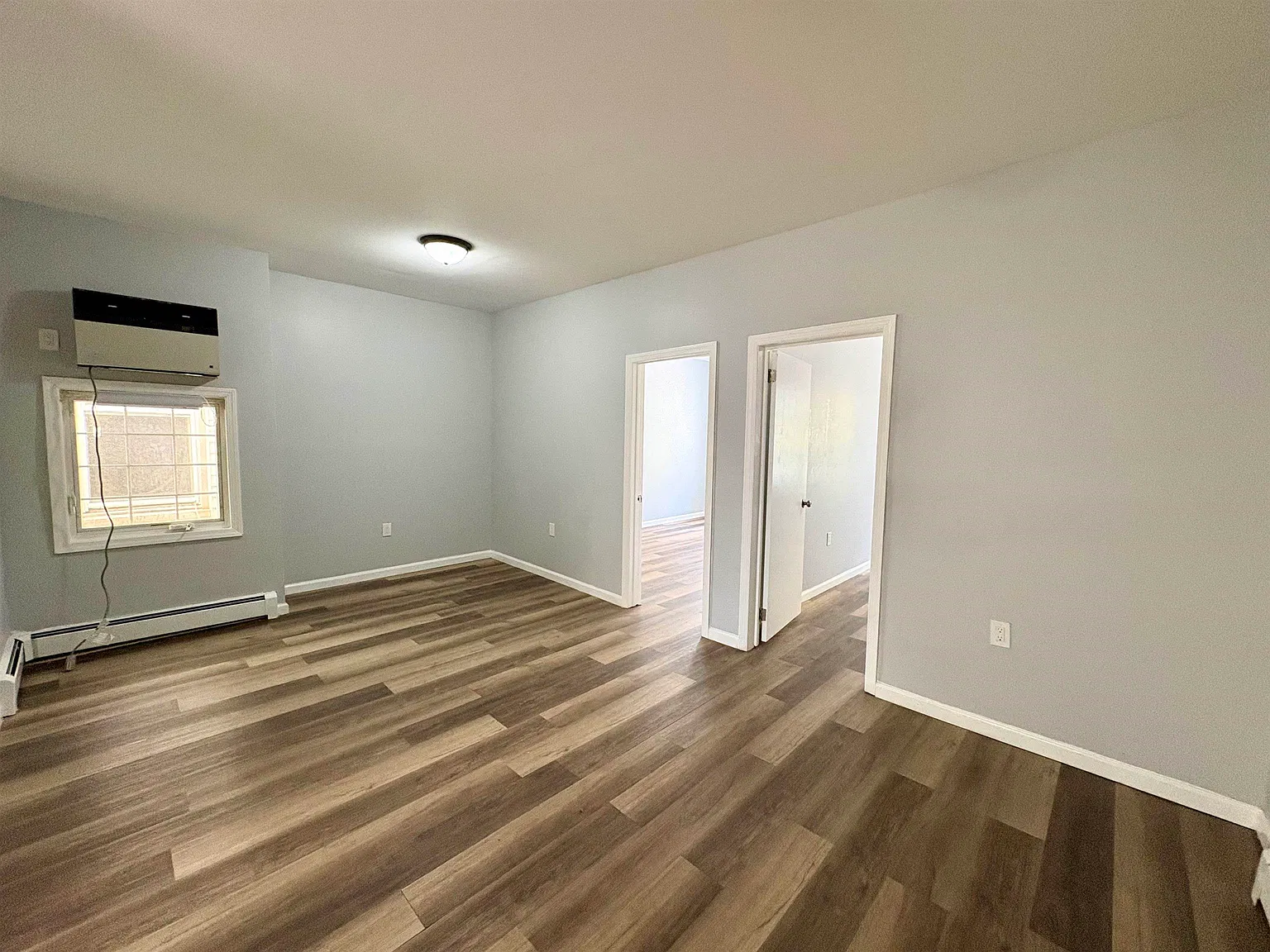 4 bed, 2.0 bath, $2,700 — Photo 4