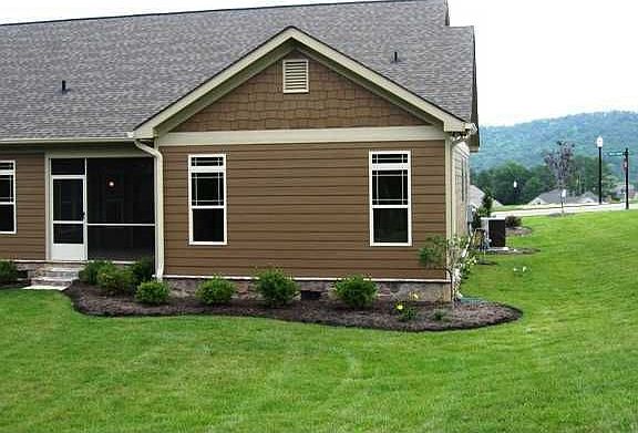 2nd image of 4513 Sweetberry Ln