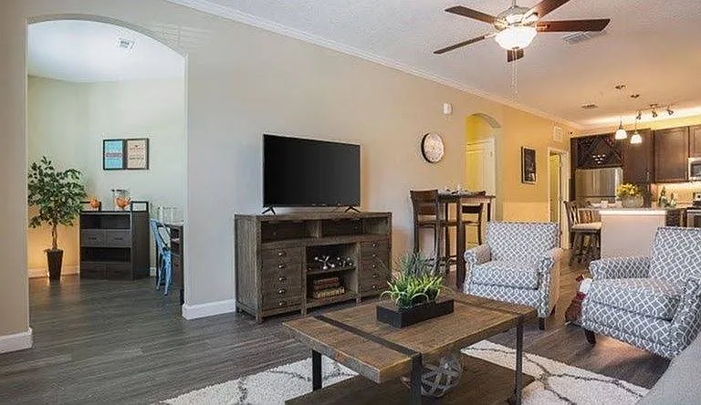Lantower Grande Pines — Photo 21