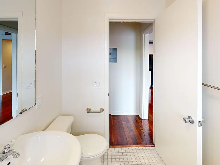 Burnside Villas Apartments — Photo 21