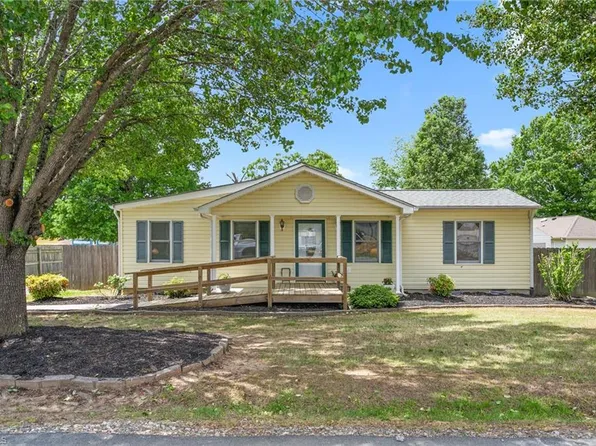 610 Larry Ave, Graham, NC 27253