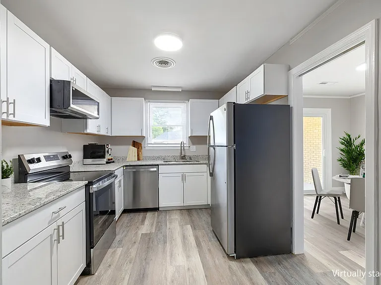 11 Highland Ave — Photo 47