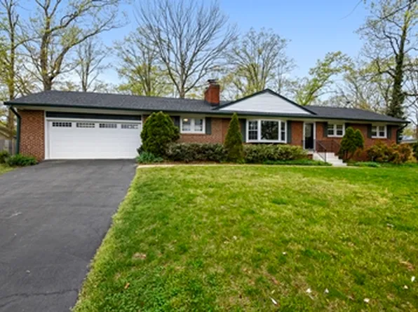 6808 Hackberry St, Springfield, VA 22150