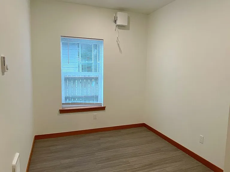 1205 N Garden St — Photo 5