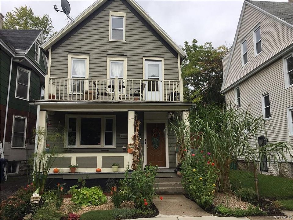 1st image of 360 Hoyt St