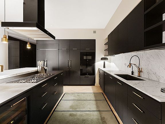 5th image of 60 Beach St APT 3B