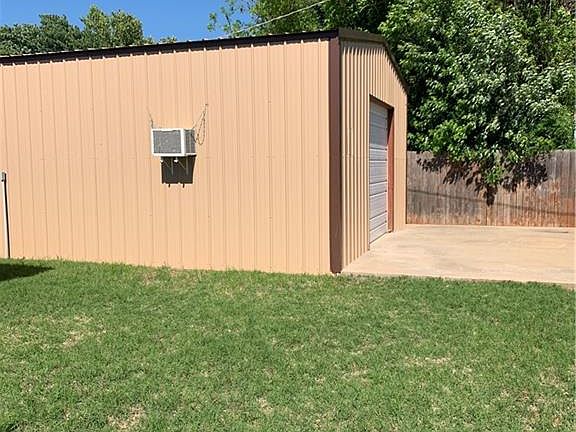 5th image of 116 Mitchell Dr
