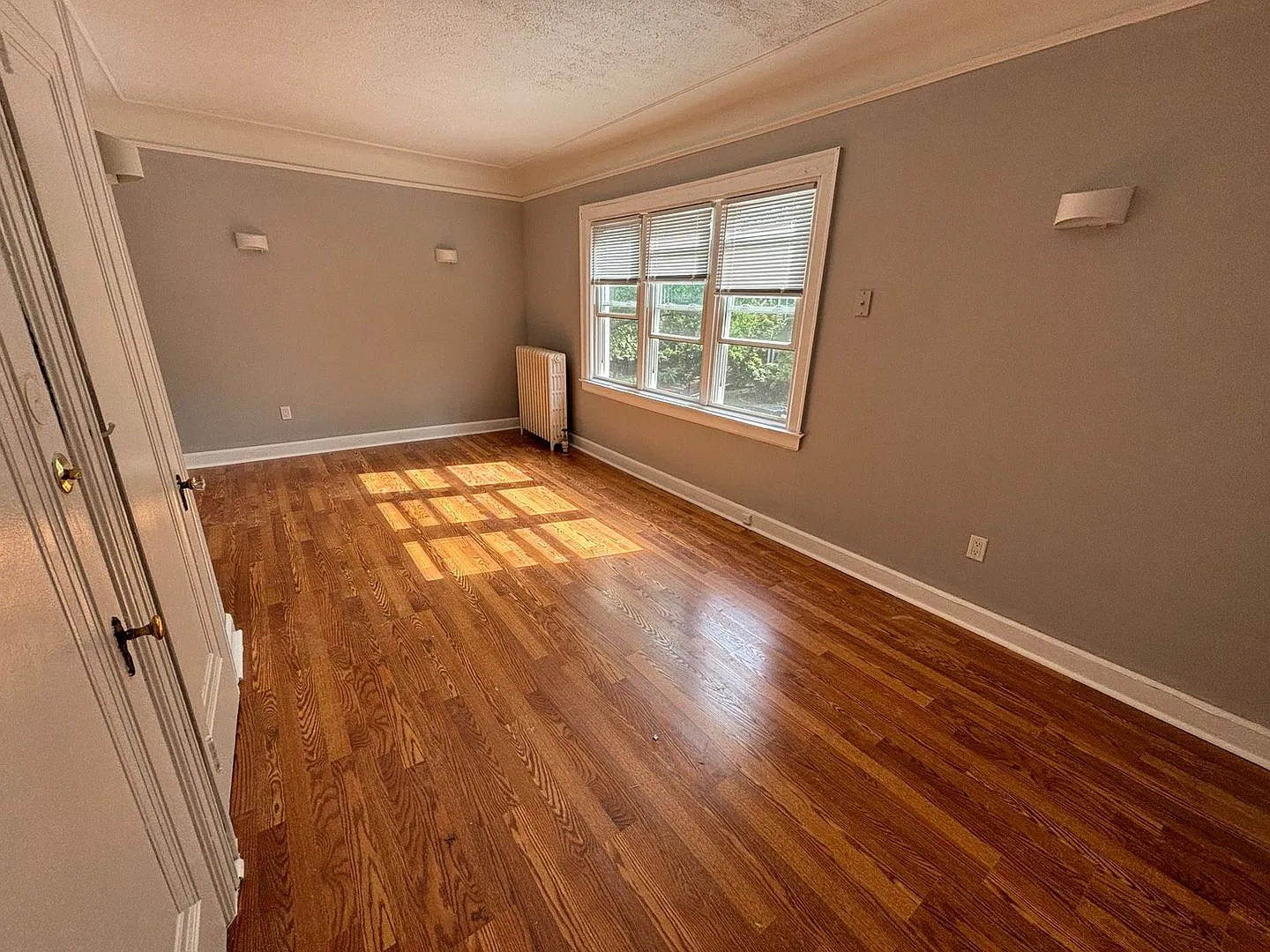 Charming One Bed Room in Grosse Pointe — Photo 2