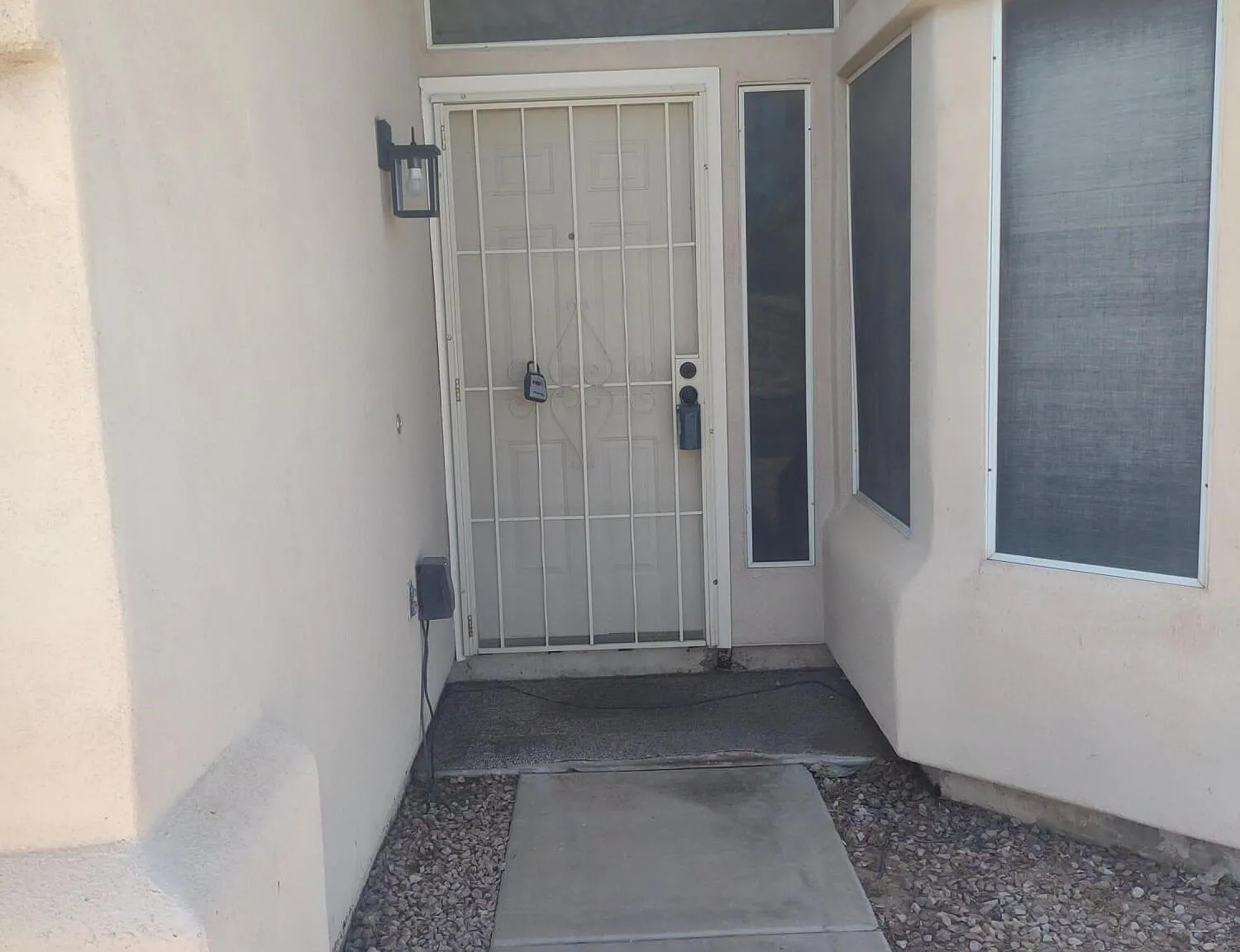 3 bed, 2.0 bath, 1614 sqft, $2,400 — Photo 3