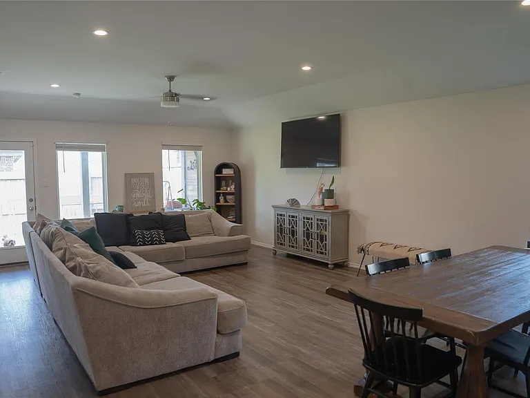 1008 Llano Trl — Photo 5