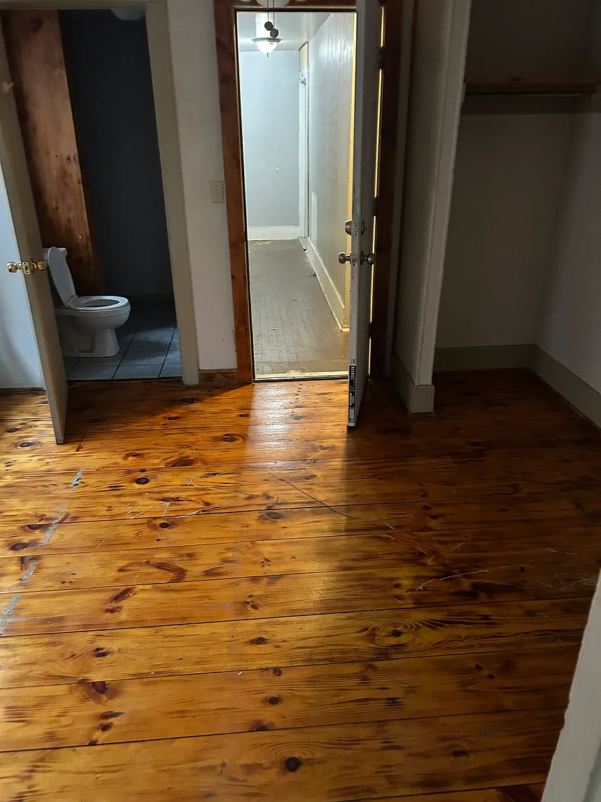 38 W James St #2RR photo 1
