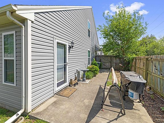 2nd image of 2105 Village Pointe Ct