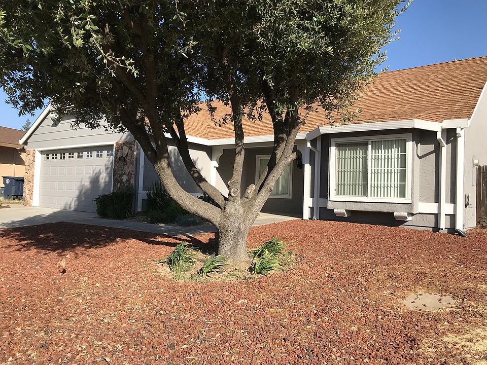 2nd image of 6243 Pinecreek Way