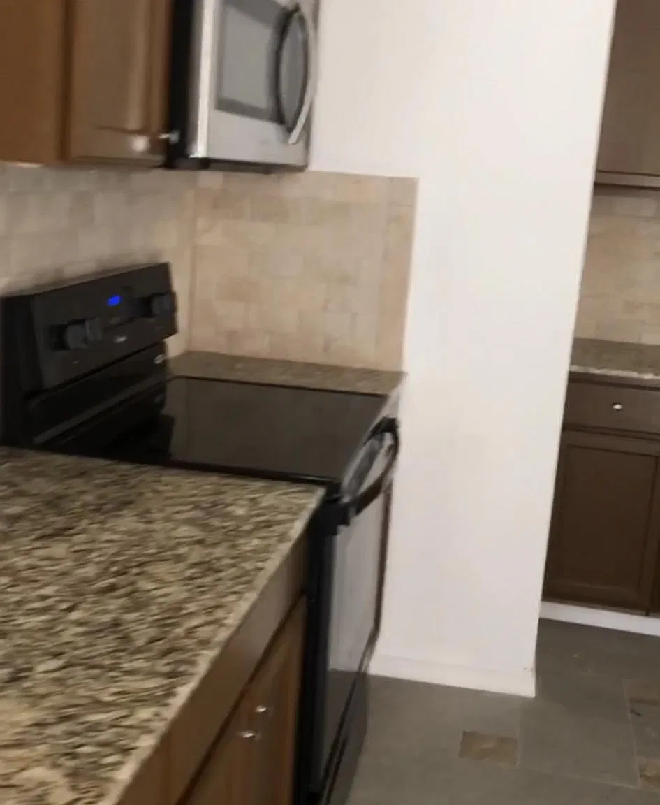 10694 Darryl Dr — Photo 3