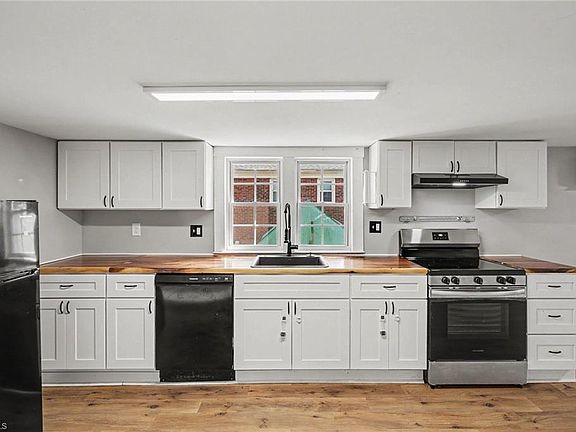 5th image of 2211 Fairfax Rd