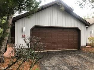 23 Pinewood Dr, Medina, OH 44256