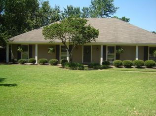 35 Redbud Ln, Madison, MS 39110