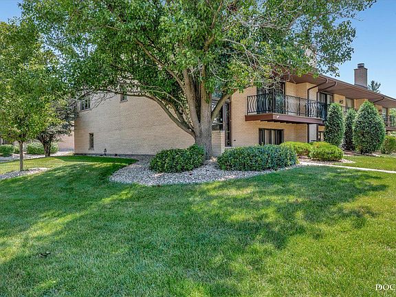 2nd image of 16001 Pine Dr #3W