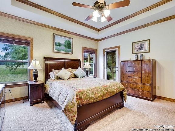5th image of 774 Estates Dr E