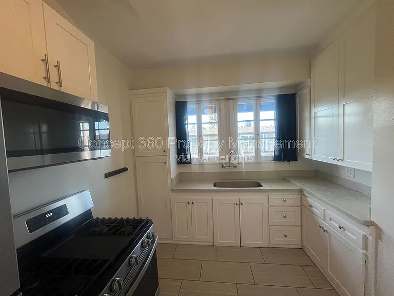 420 Orange Ave #9 — Photo 16