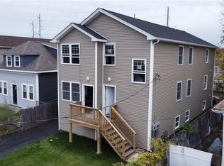 127 Pumgansett St, Providence, RI 02908