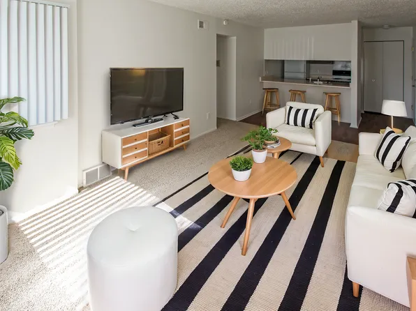 Pine Hill Apartments