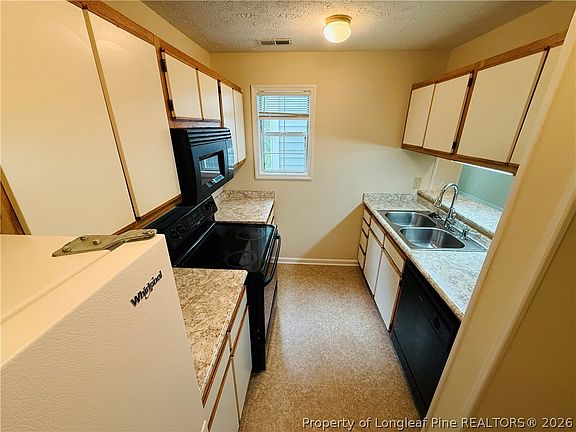 5th image of 349 Waterdown Dr APT 5