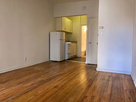 Rented by Douglas Elliman | media 10
