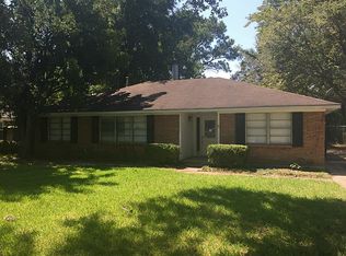 841 Holly Ridge Dr, Houston, TX 77024