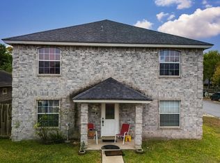 1904 Rosedal Dr, Brownsville, TX 78521