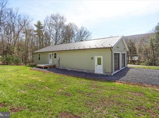 3497 New Lancaster Valley Rd, Milroy, PA 17063